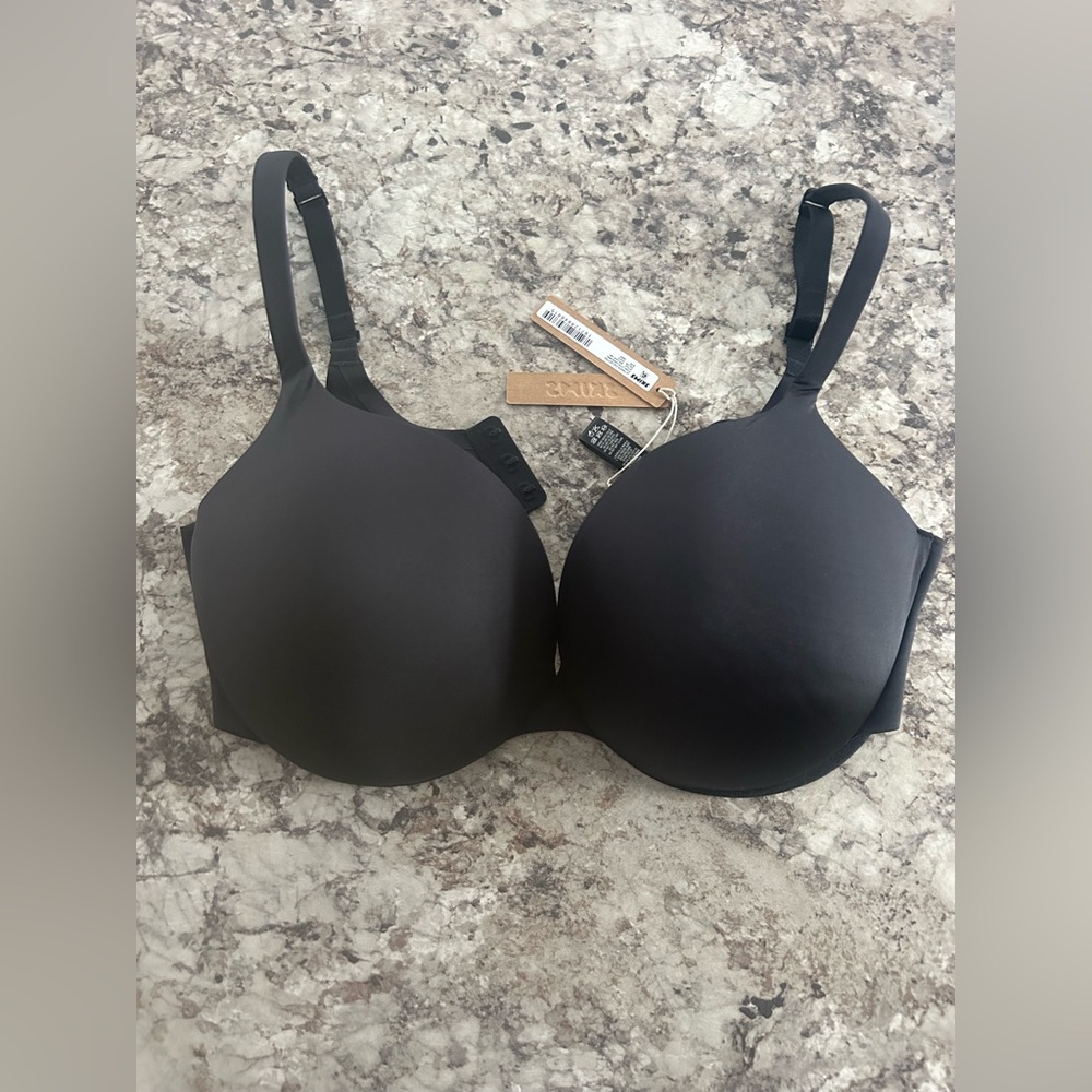 ✨ NWT ✨ Skims Ultimate Collection Push Up Plunge Bra 38DD